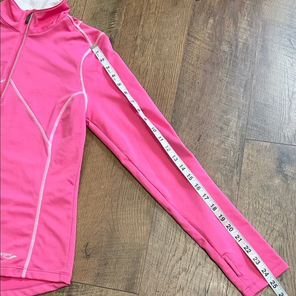 Saucony Vibrant Pink Half-Zip Pullover - Picture 6 of 10